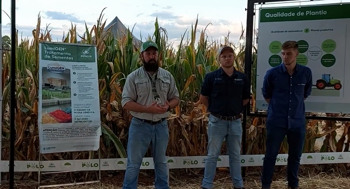 Capa Pioneer Sementes e Impacto Insumos Agrícolas realizam Noite de Campo 
