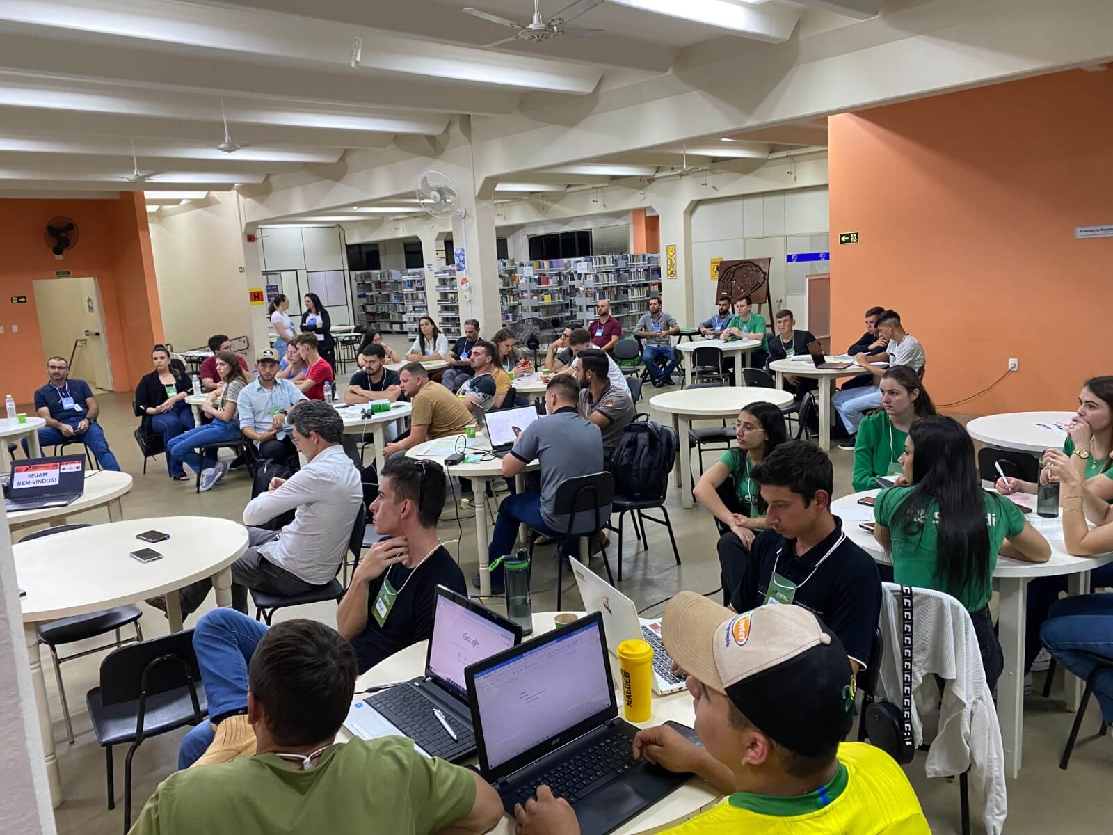 Capa Hackathon apresenta sete ideias de soluções às pequenas propriedades rurais