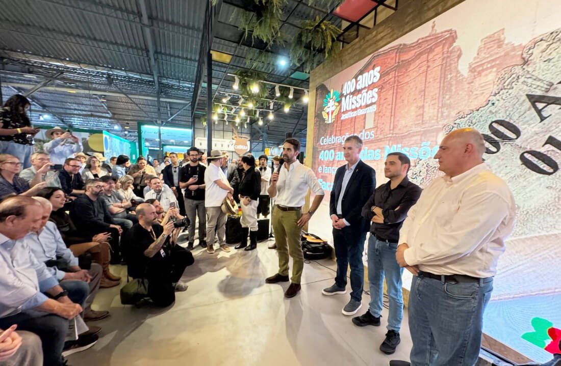 Capa Governo divulga ações dos 400 anos das Missões e lança faca comemorativa na Expointer