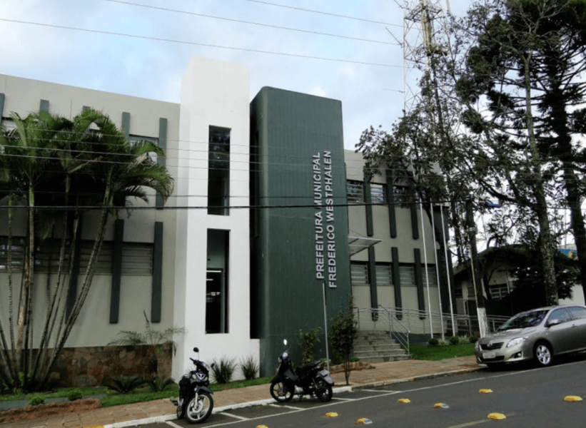 Capa Decreto institui Comissão de Transição de Governo em FW