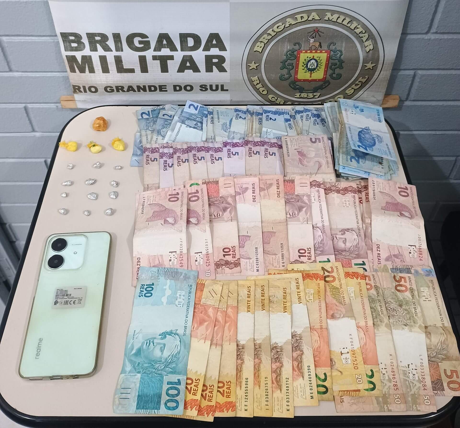 Capa Brigada Militar prende homem por tráfico de drogas em Tenente Portela