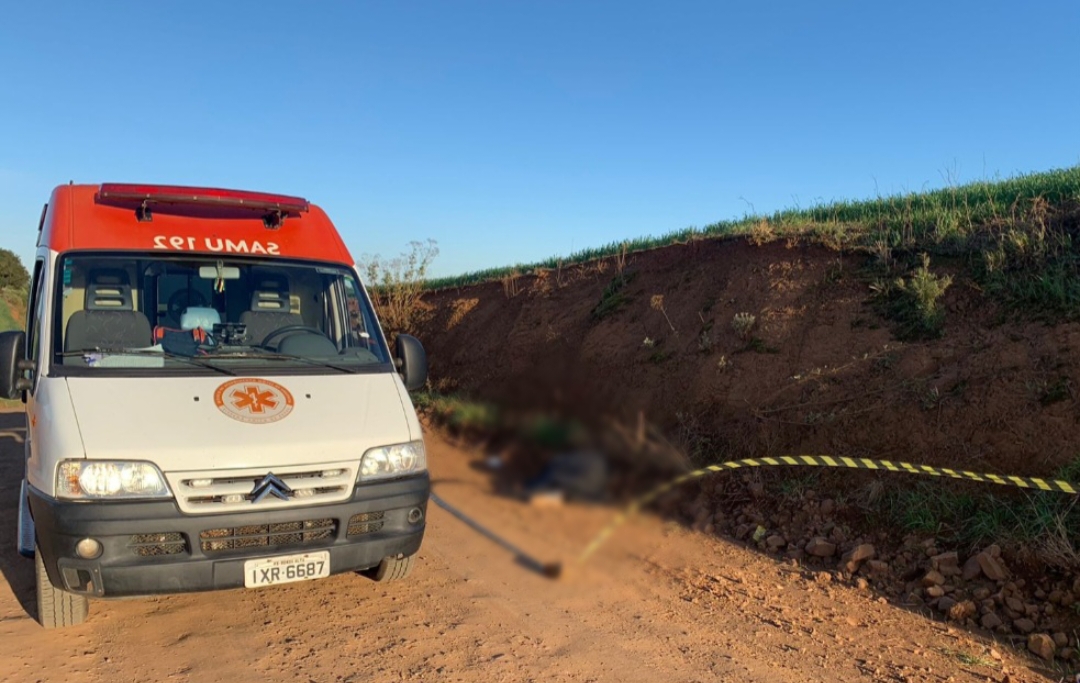 Capa Costantina: jovem é morto a tiros