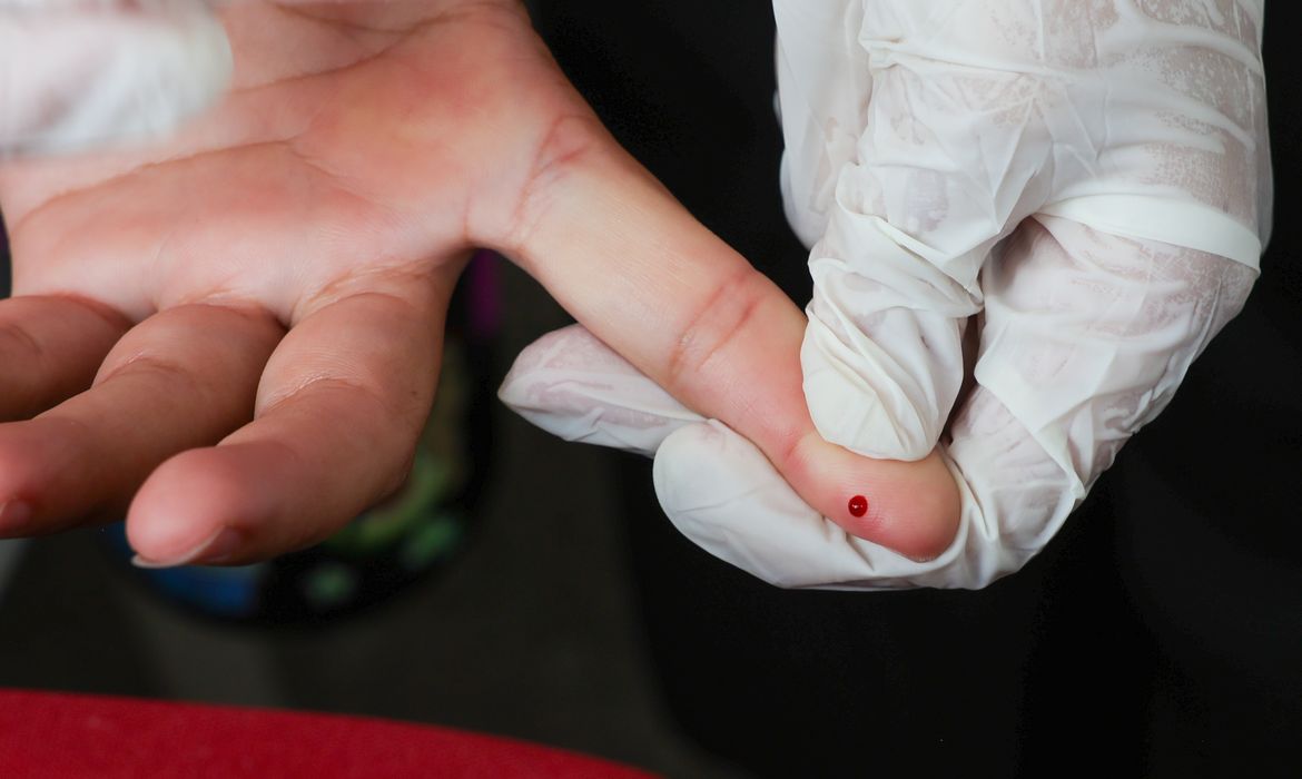 Capa Teste rápido da dengue passa a integrar Tabela de Procedimentos do SUS