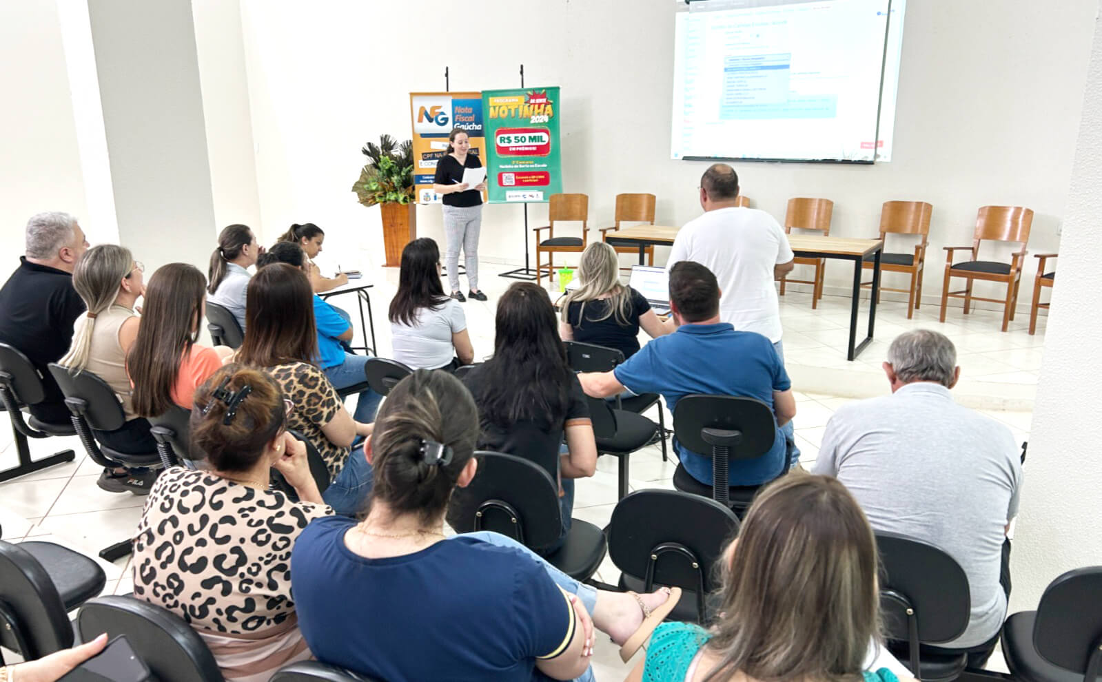 Capa Ganhadores do Concurso Notinha da Sorte na Escola de Seberi são apresentados