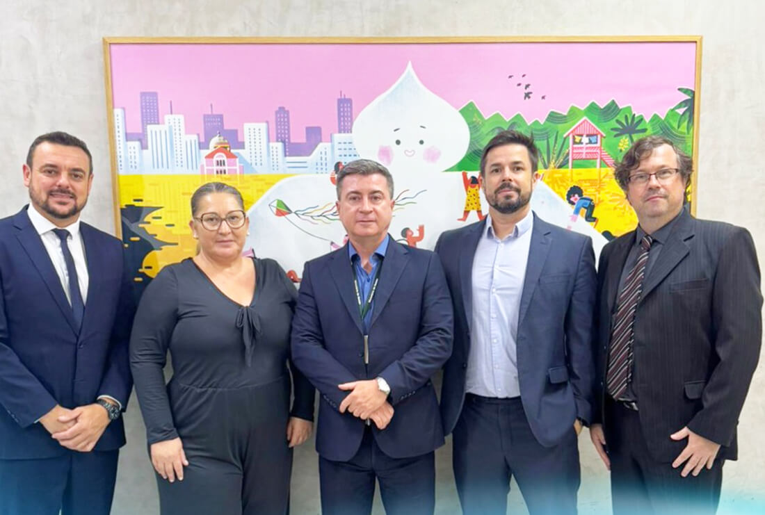 Capa Comitiva regional pleiteia serviços de oncologia para o Hospital Divina Providência em Brasília