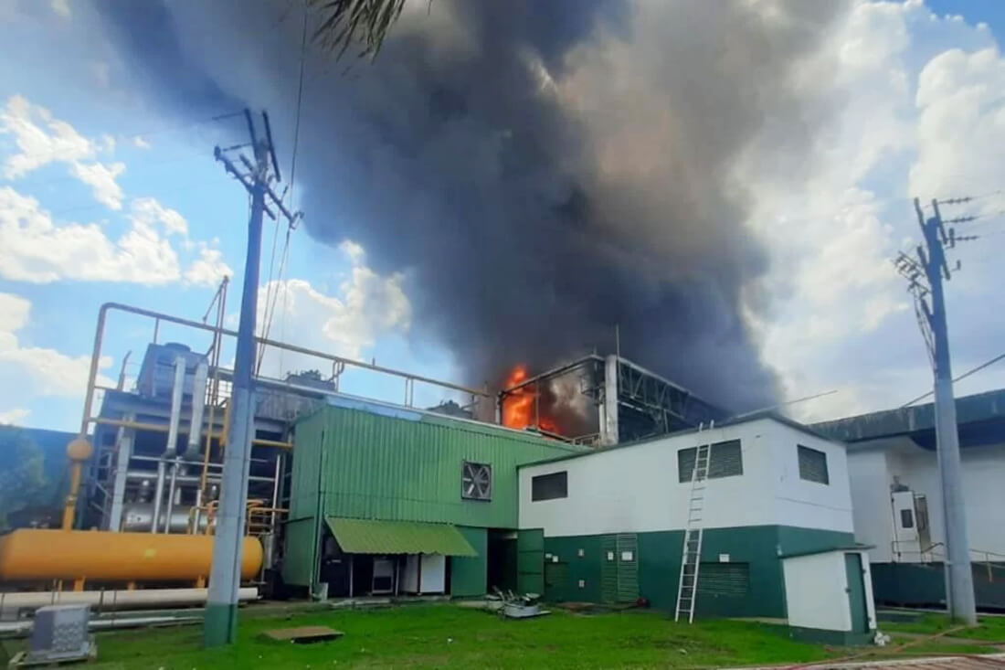 Capa Incêndio de grandes proporções atinge a empresa Mais Frango em Miraguaí