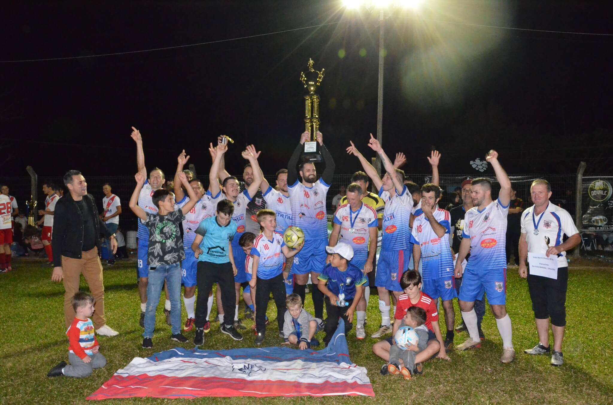 Capa Caiçara: campeonato municipal de futebol society está encerado