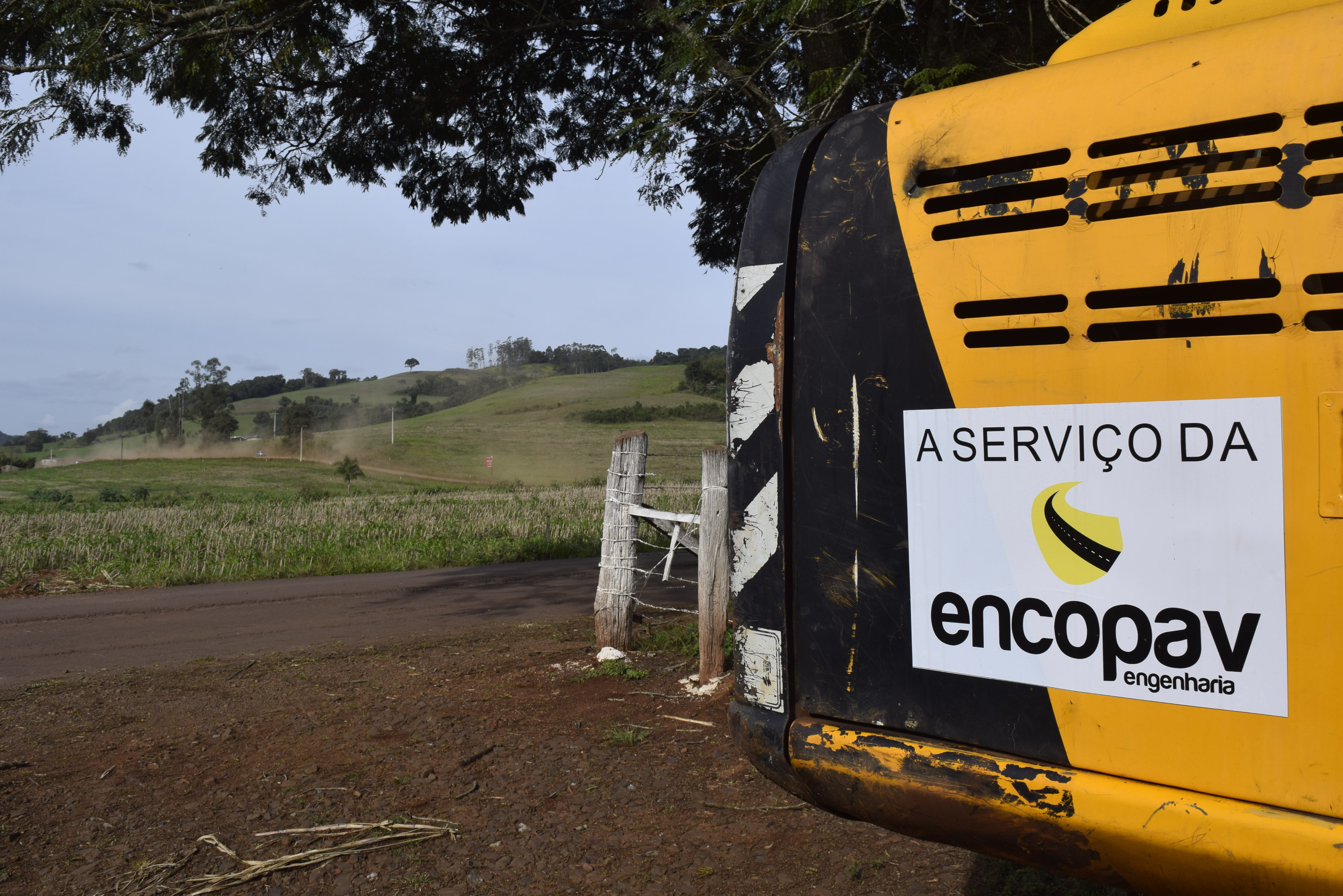 Capa Máquinas da Encopav já estão em Castelinho para início das obras de asfaltamento da ERS-591