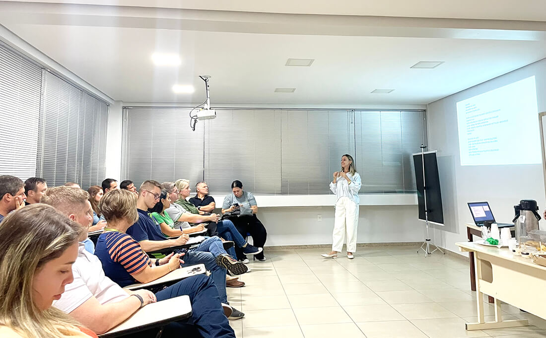 Capa Reunião alinha detalhes do Conexão Expofred Agro