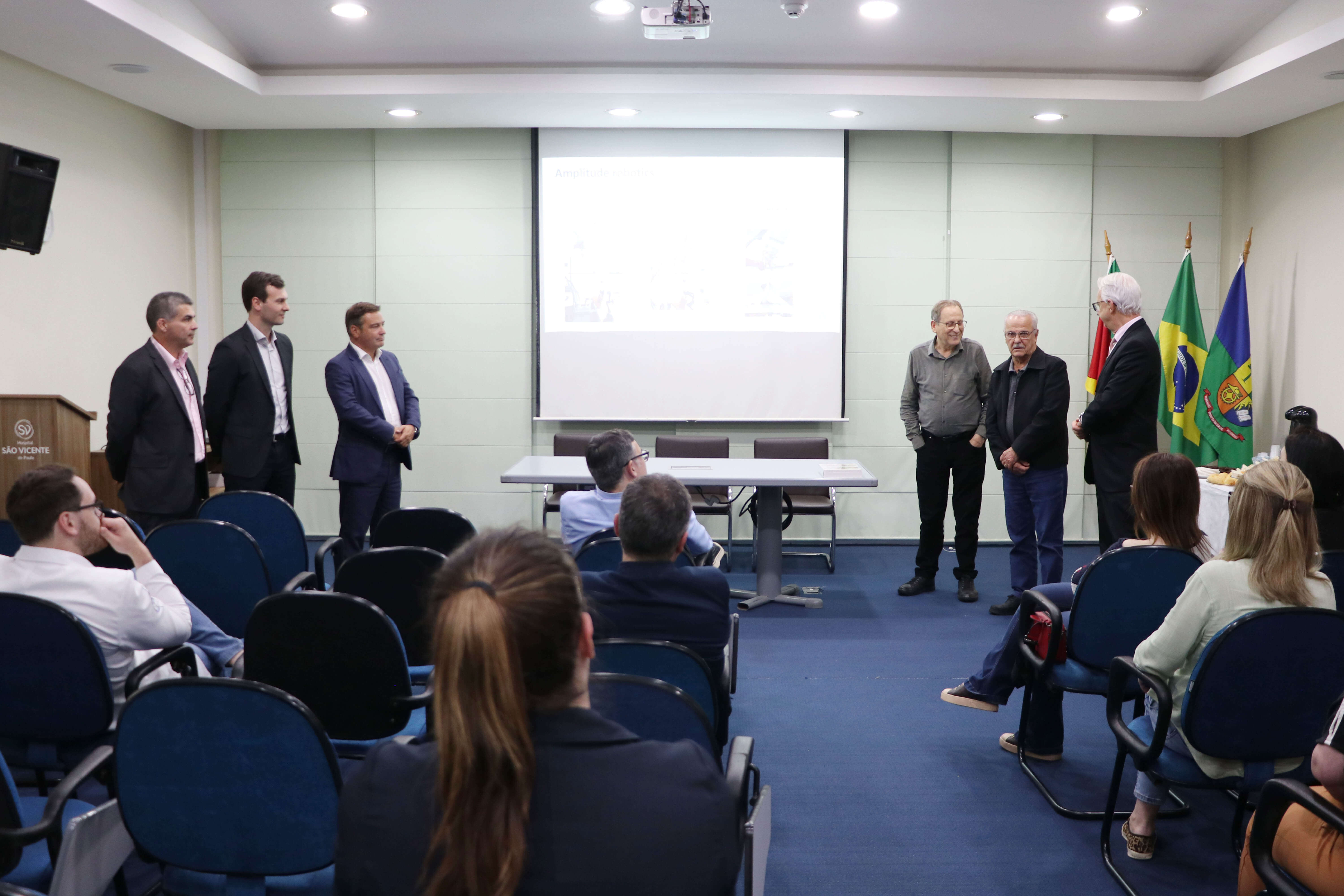 Capa HSVP recebe vista de CEO de empresa francesa