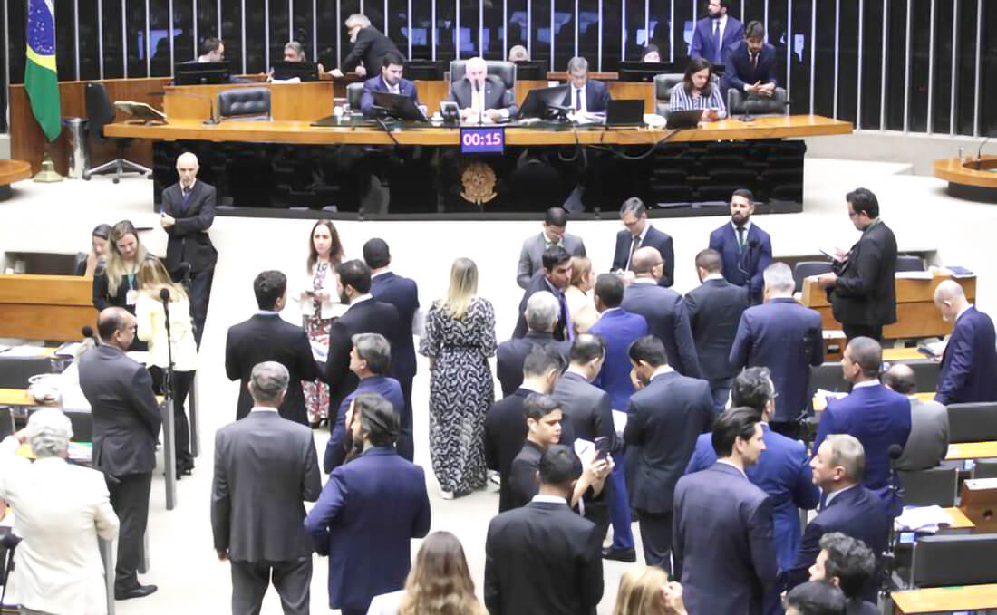 Capa Câmara aprova projeto que permite castração química de condenados por pedofilia
