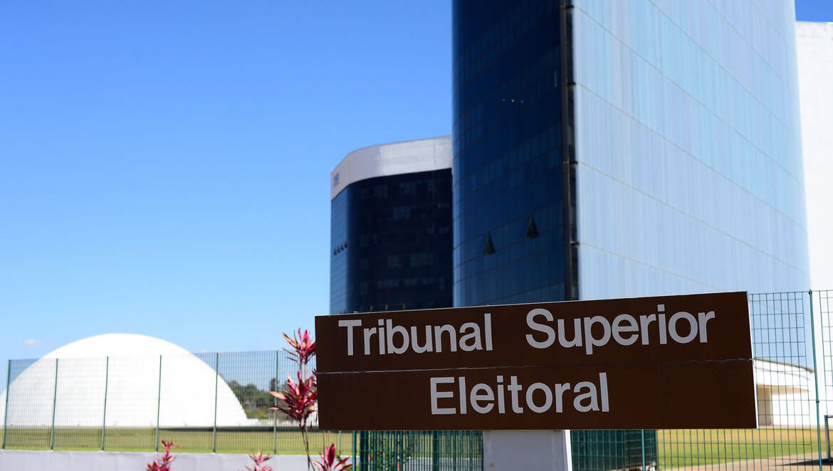 Capa TSE deve aprovar regras para uso da inteligência artificial na eleição