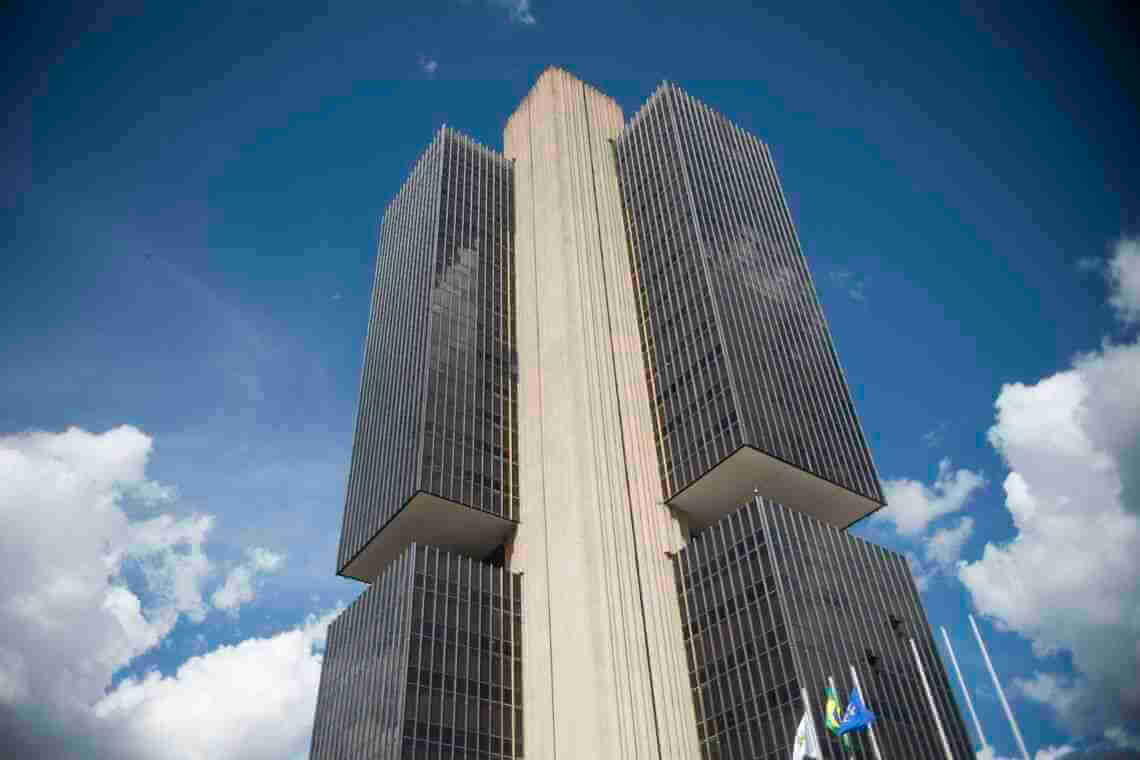 Capa Banco Central alerta sobre golpe do “dinheiro esquecido”