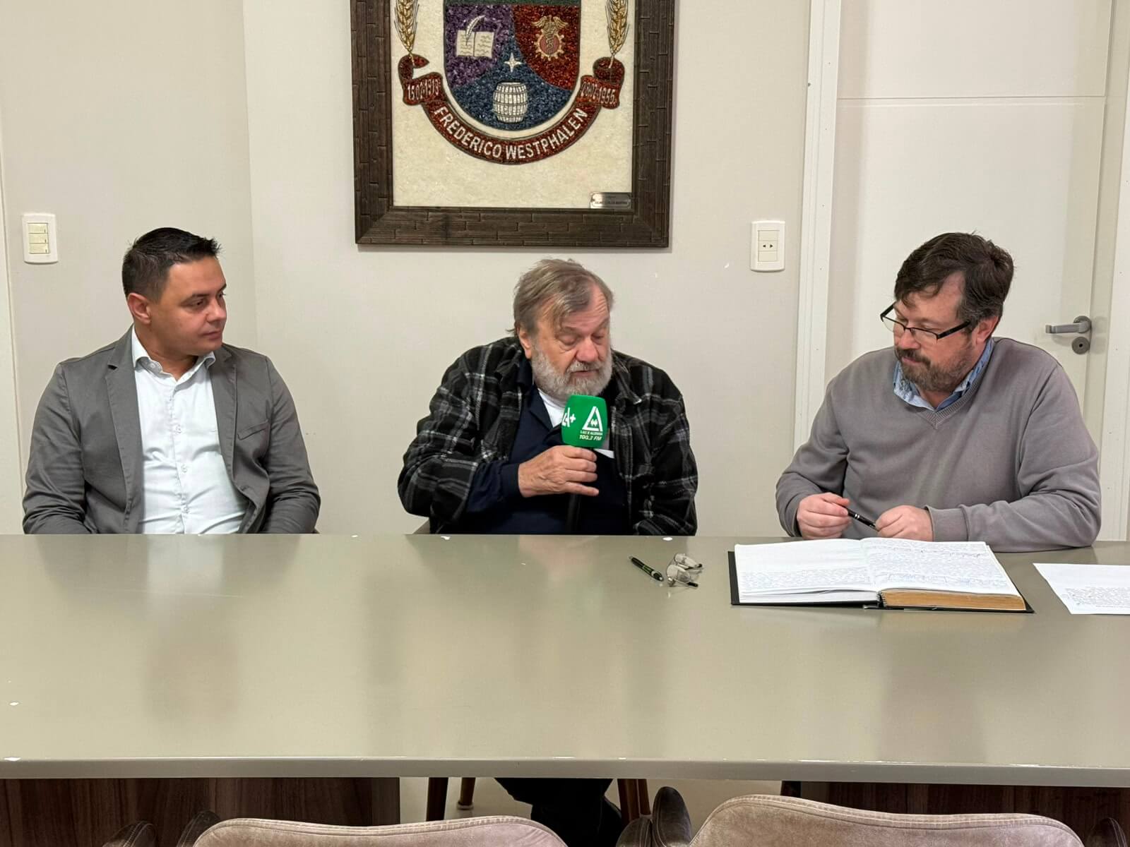 Capa Ismael Côcco assume como prefeito de Frederico Westphalen