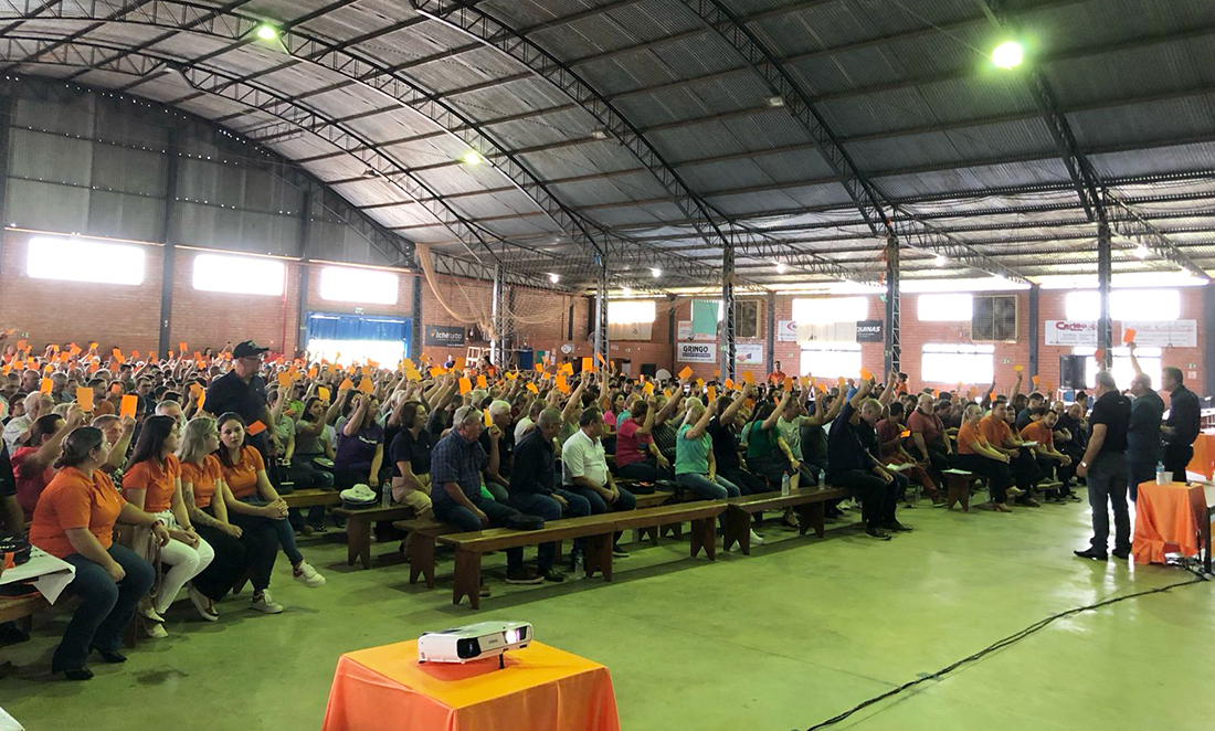 Capa Cresol Raiz inicia pré-assembleias de 2025 com encontros em toda a sua área de atuação