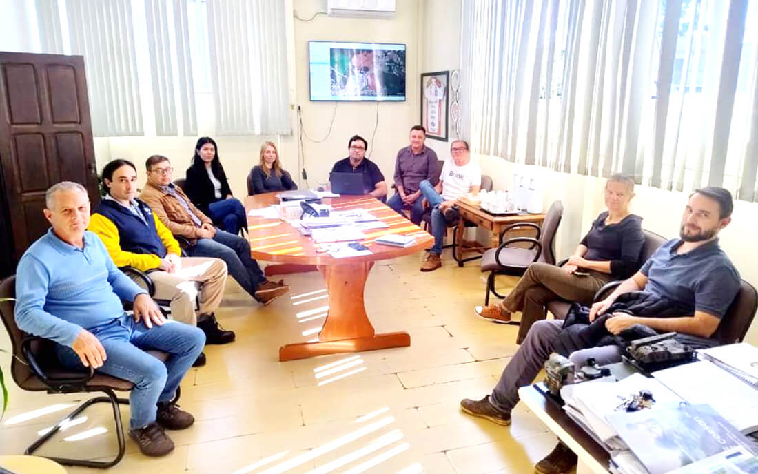Capa Três Passos e DNIT discutem melhorias nas margens da BR-468