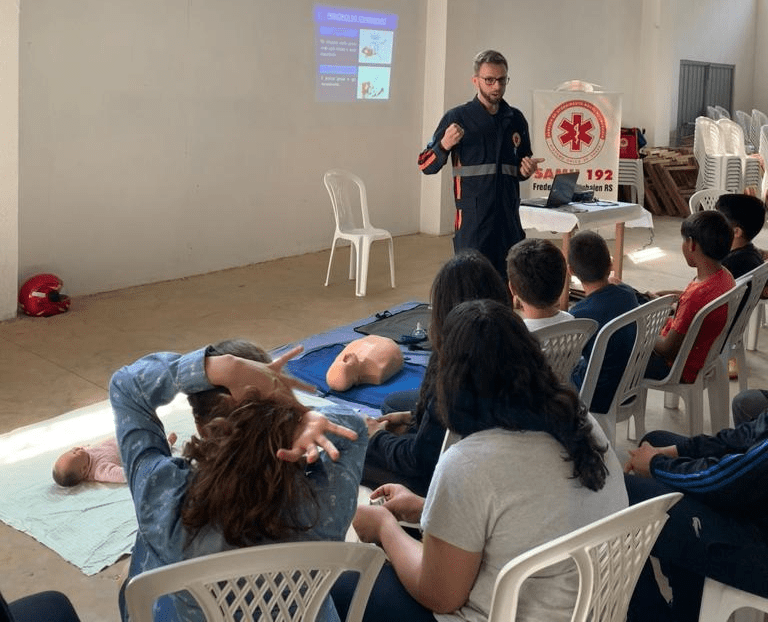 Capa FW: Projeto Saúde com Amor é realizado em Osvaldo Cruz