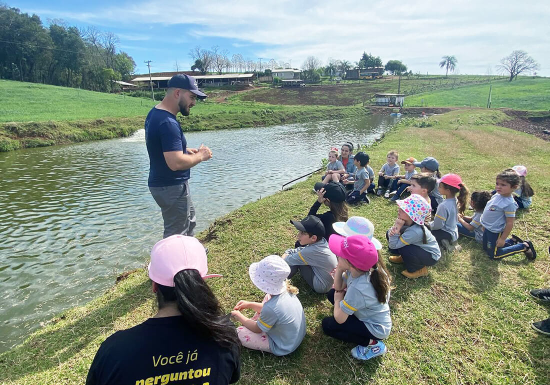 Capa Alunos de EMEI em Seberi visitam propriedade de piscicultura para aprender sobre o trabalho do campo