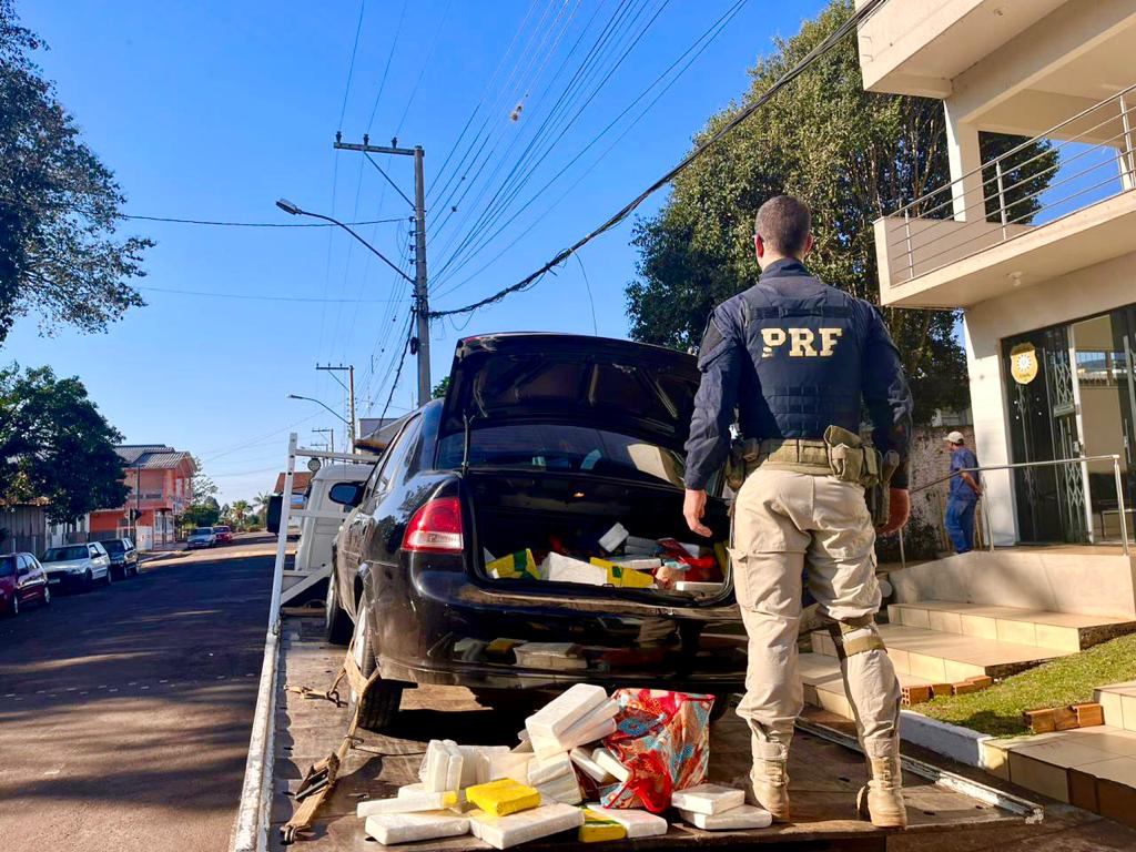 Capa PRF apreende 150 quilos de cocaína em Boa Vista das Missões