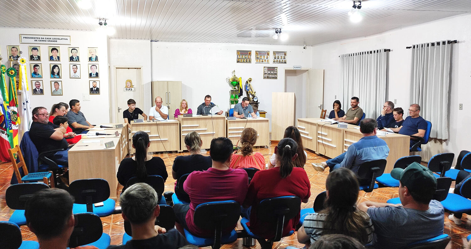 Capa Vereadores mirins acompanham sessão ordinária em Cerro Grande