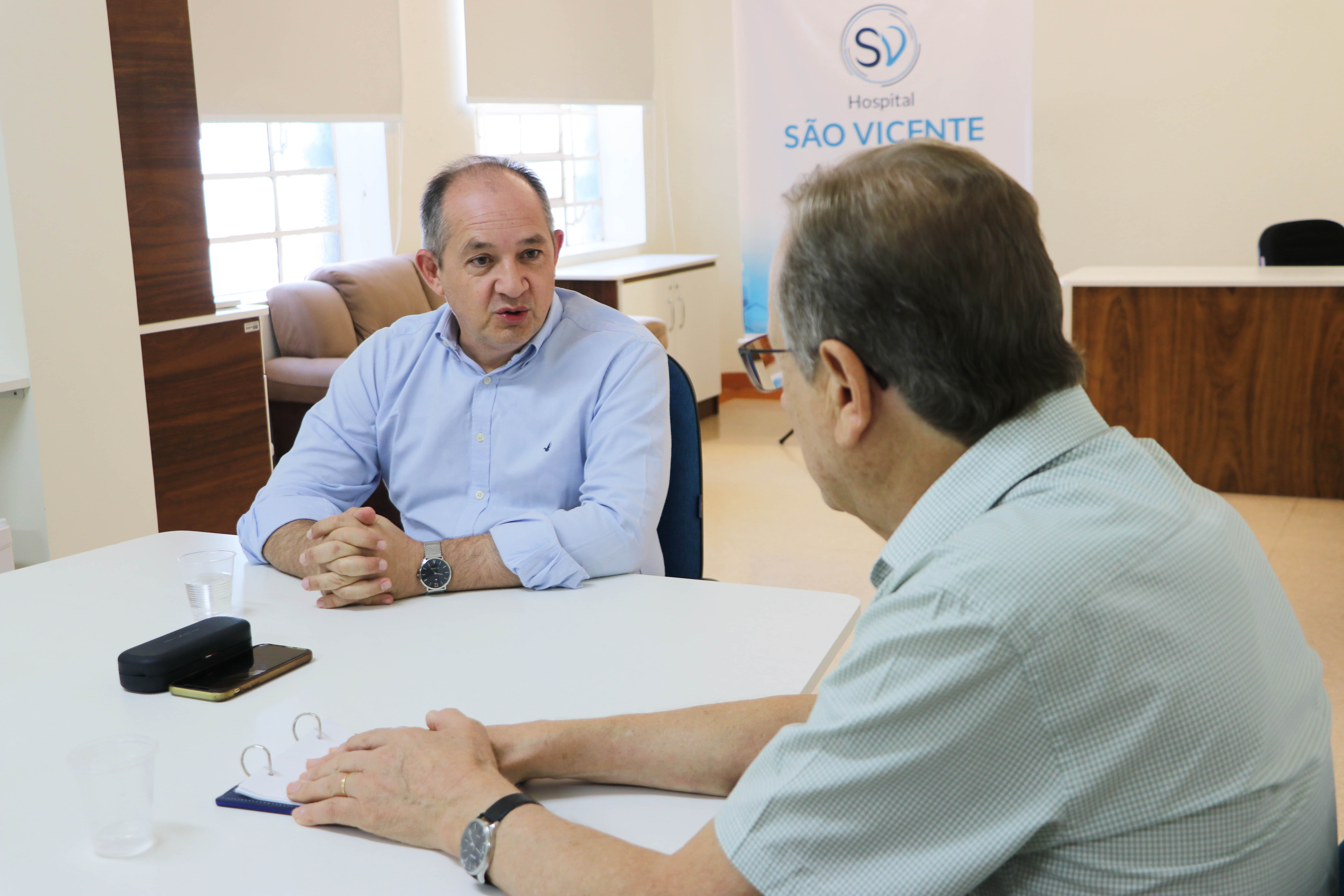 Capa Hospital recebe visita do Deputado Federal Luciano Azevedo 