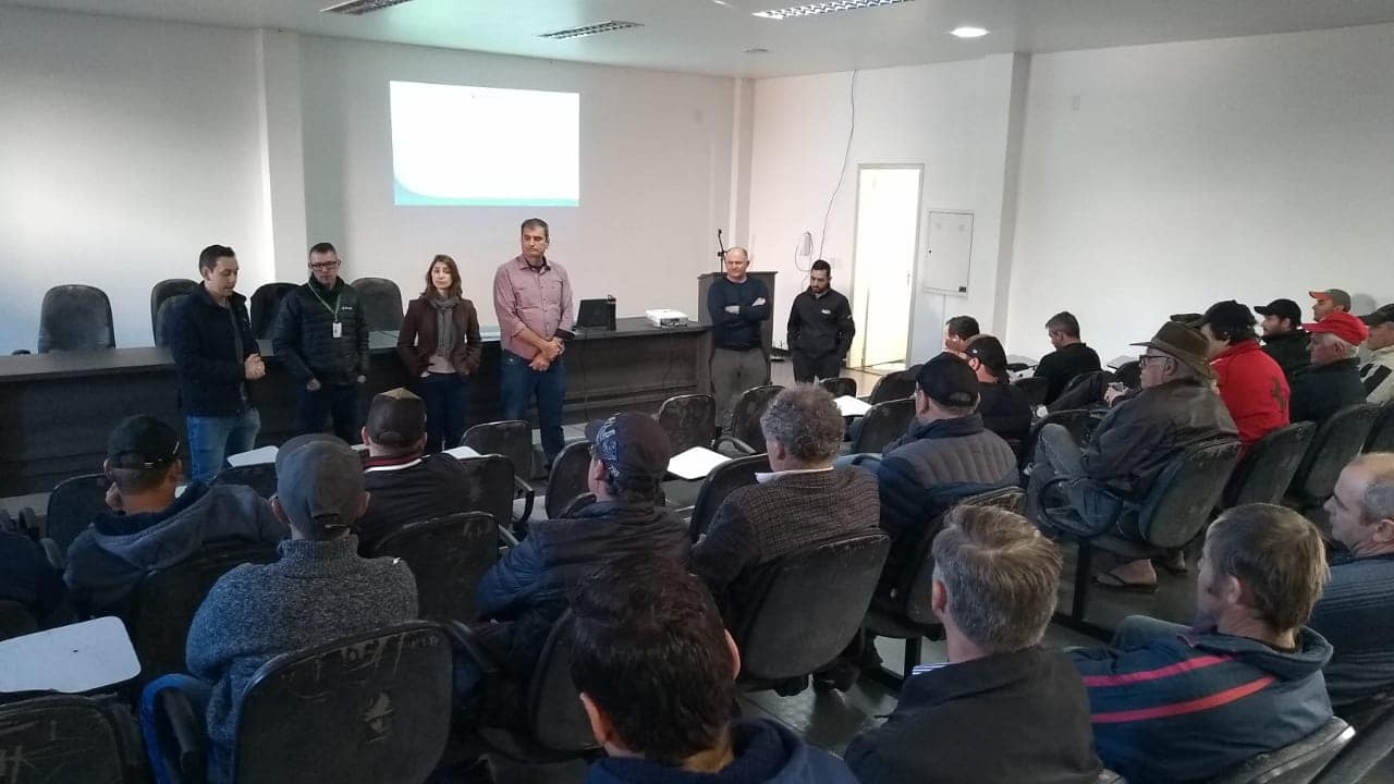 Capa Caiçara: Emater promove curso sobre boas práticas agrícolas para a aplicação de defensivos agrícolas