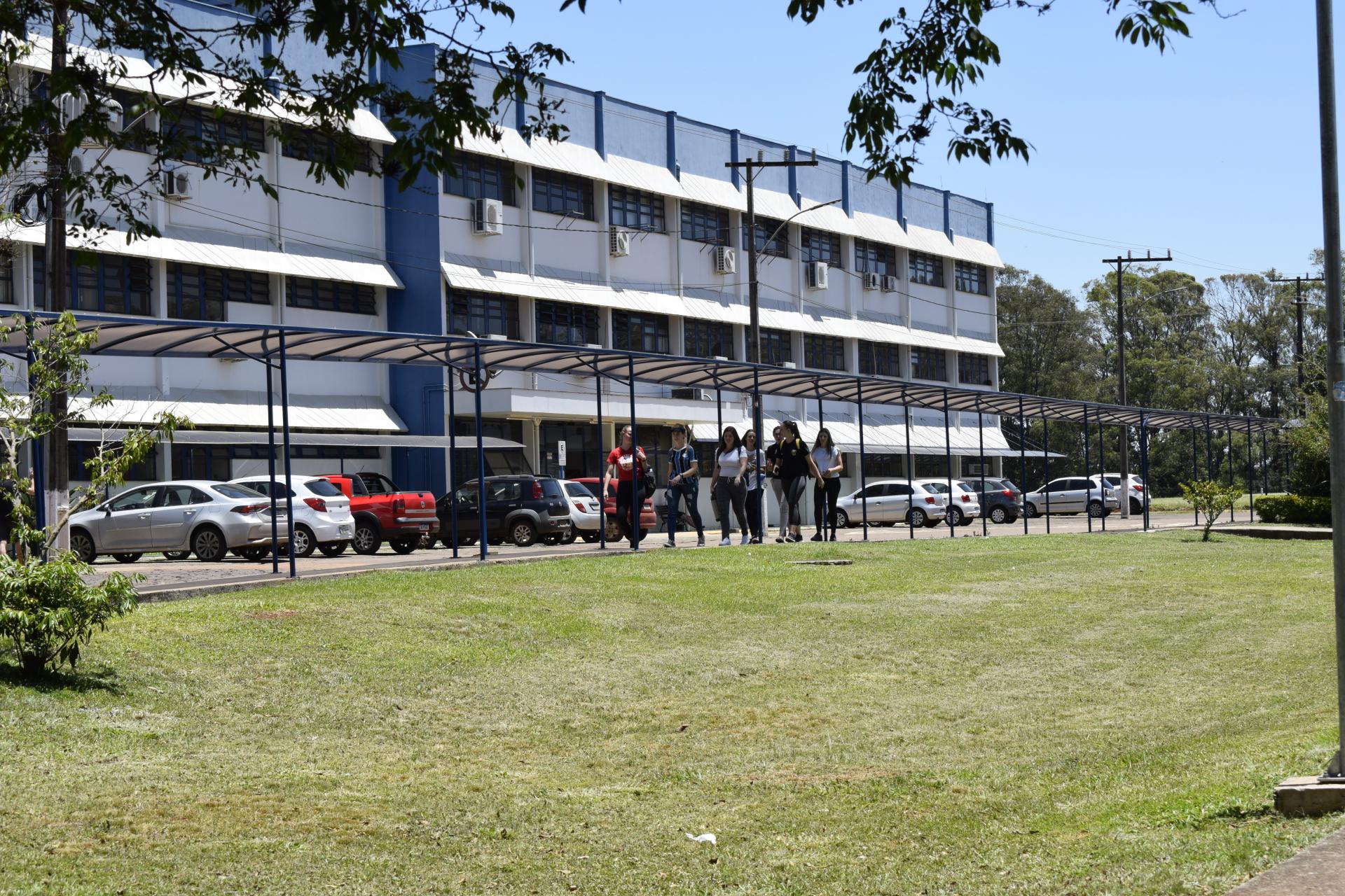 Capa UFSM abre seleção para preencher vagas remanescentes em 2026