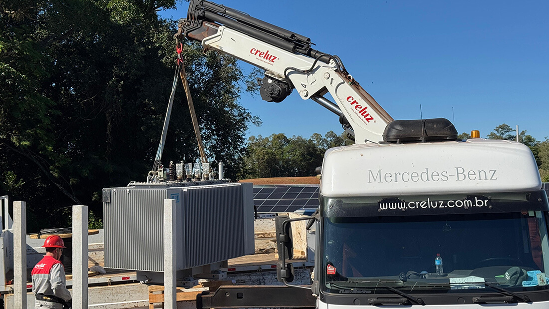 Capa Transformador de 2,5 MVA chega à Usina Solar Sol da União da Creluz e marca nova etapa do projeto