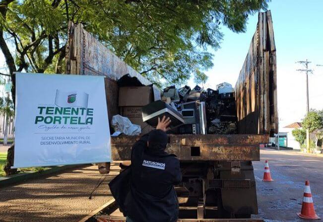 Capa Coleta seletiva de resíduos eletrônicos na Praça do Imigrante em Tenente Portela