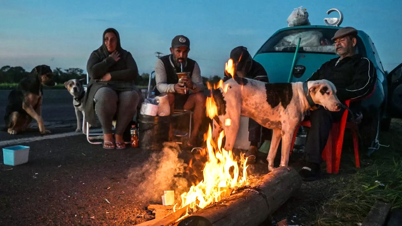 Capa Frio avança no Rio Grande do Sul e agrava situação das vítimas das enchentes