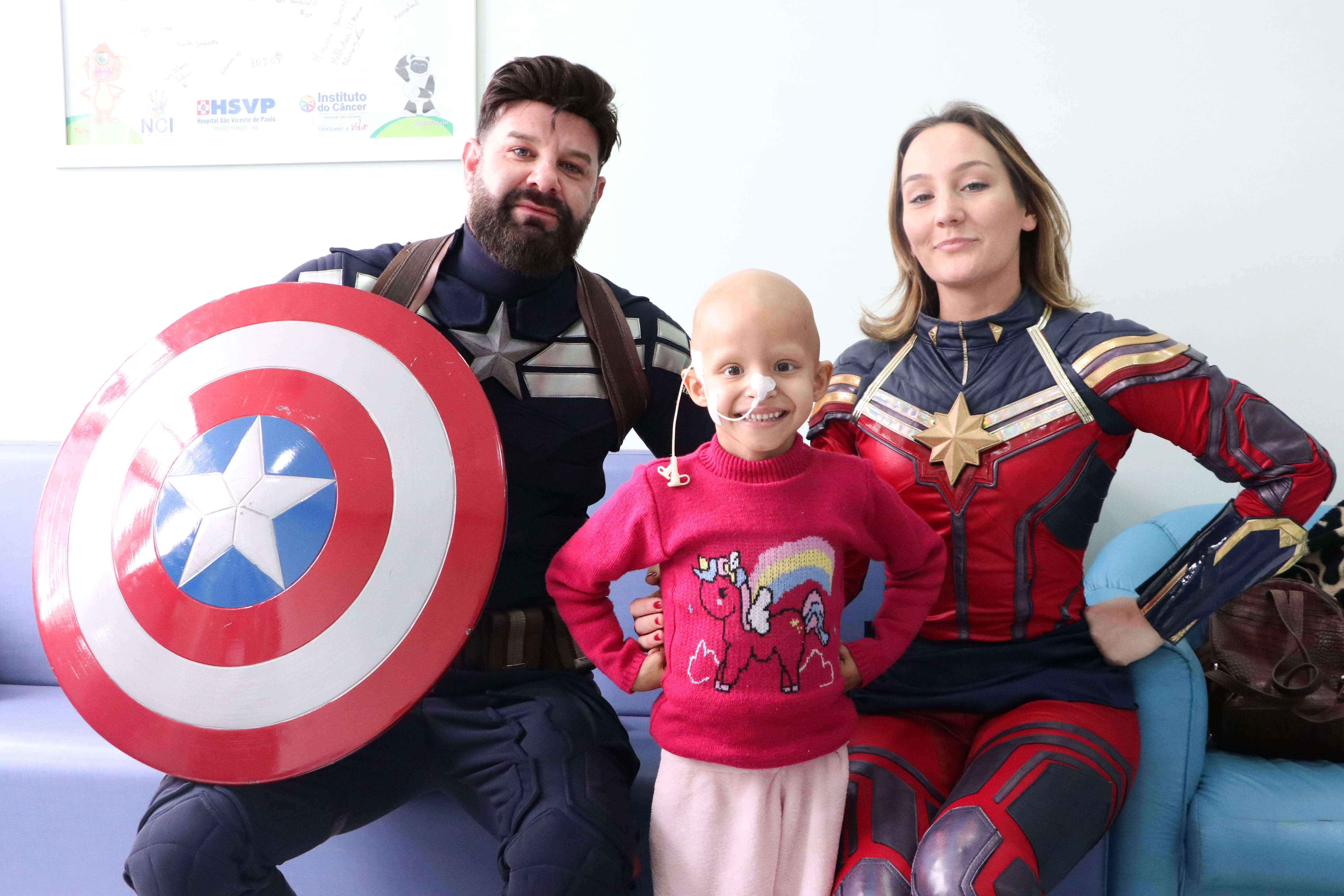 Capa Super-heróis visitam pacientes do HSVP