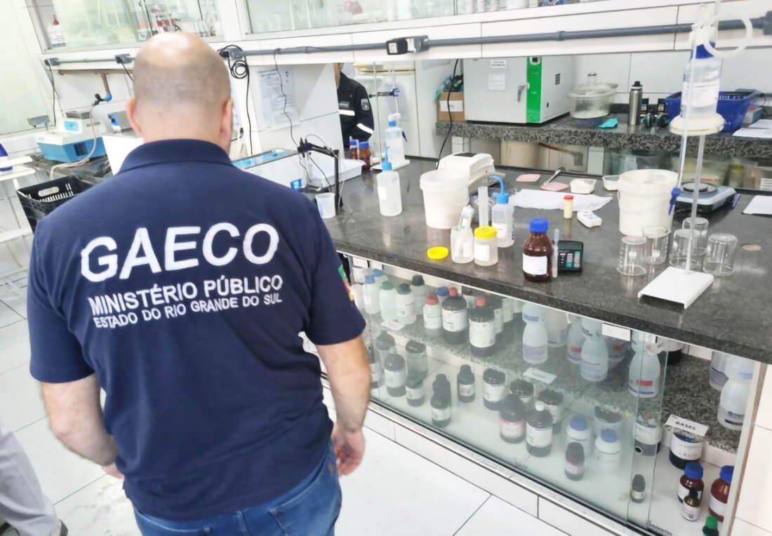 Capa Vigilância Sanitária orienta retirada de produtos lácteos de cinco marcas após operação de fiscalização