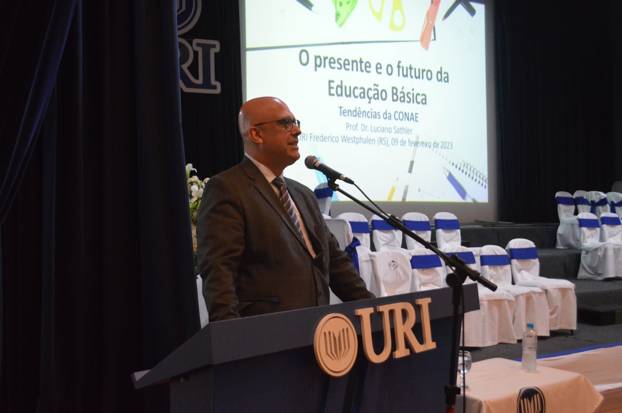 Capa Evento da URI/FW reúne professores de toda a região