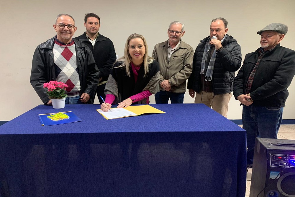 Capa Santo Augusto inicia obras de pavimentação no Distrito Industrial