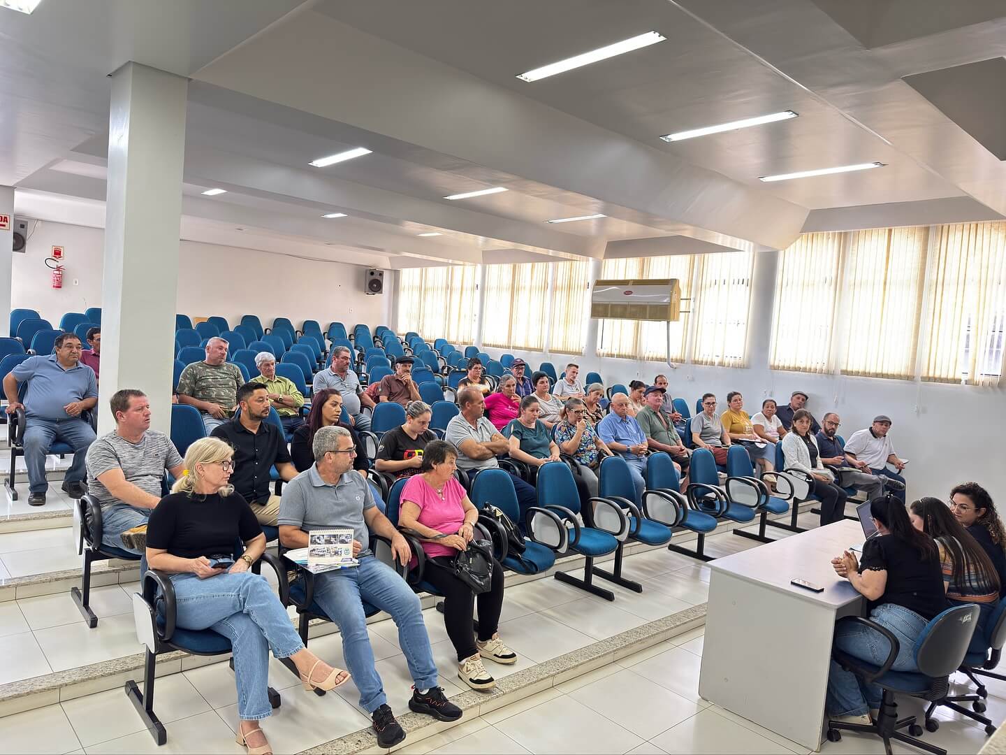 Capa Reunião Alinha Calendário de Eventos para 2026 em Palmitinho