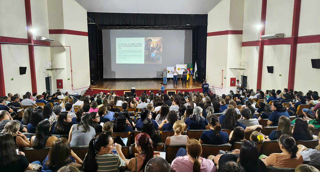 Capa Projeto “Eu Enxergo os Sin@!s” promove conscientização digital em Palmeira das Missões