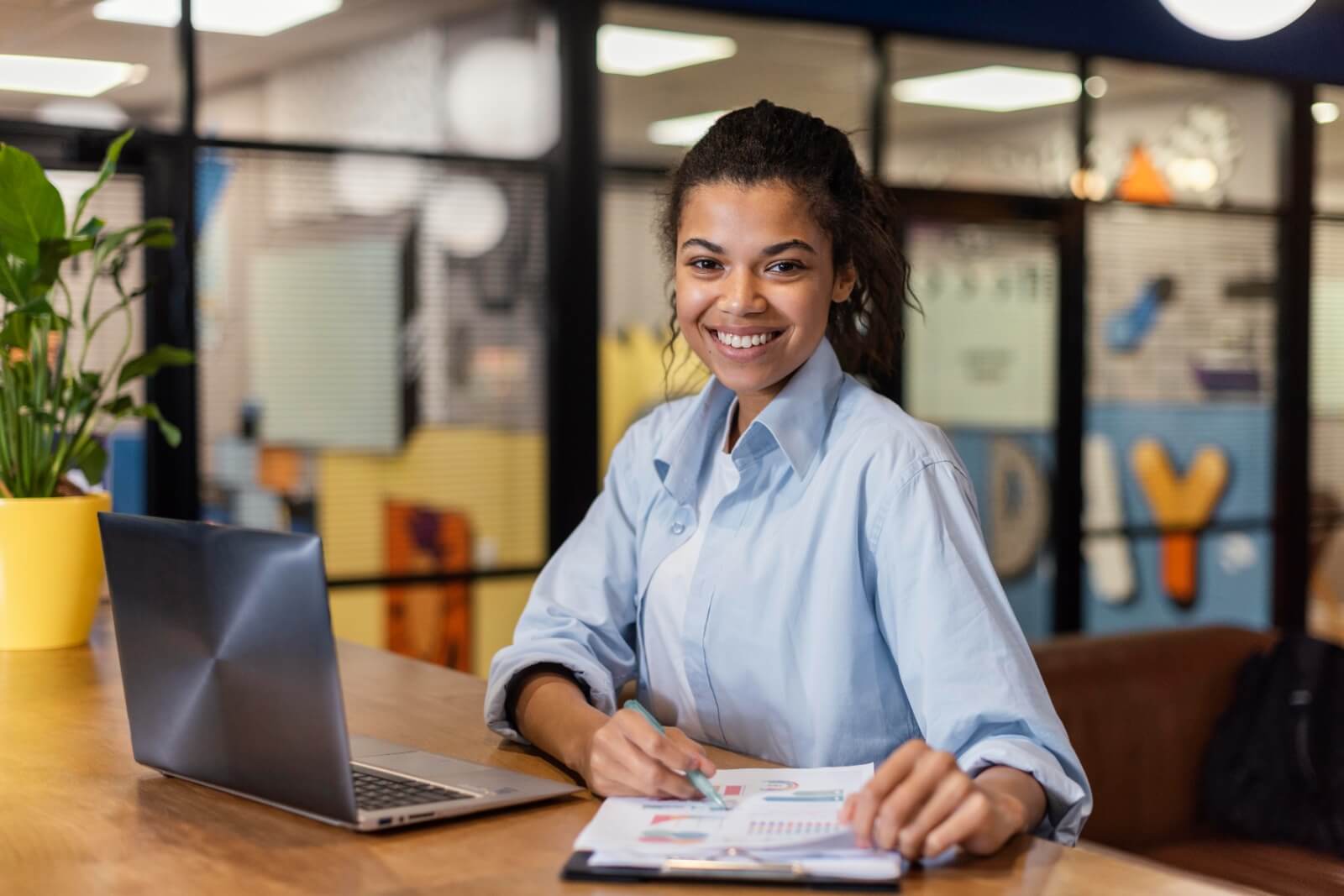 Capa Feira de Empregabilidade oferecerá mais de 8 mil vagas para jovens