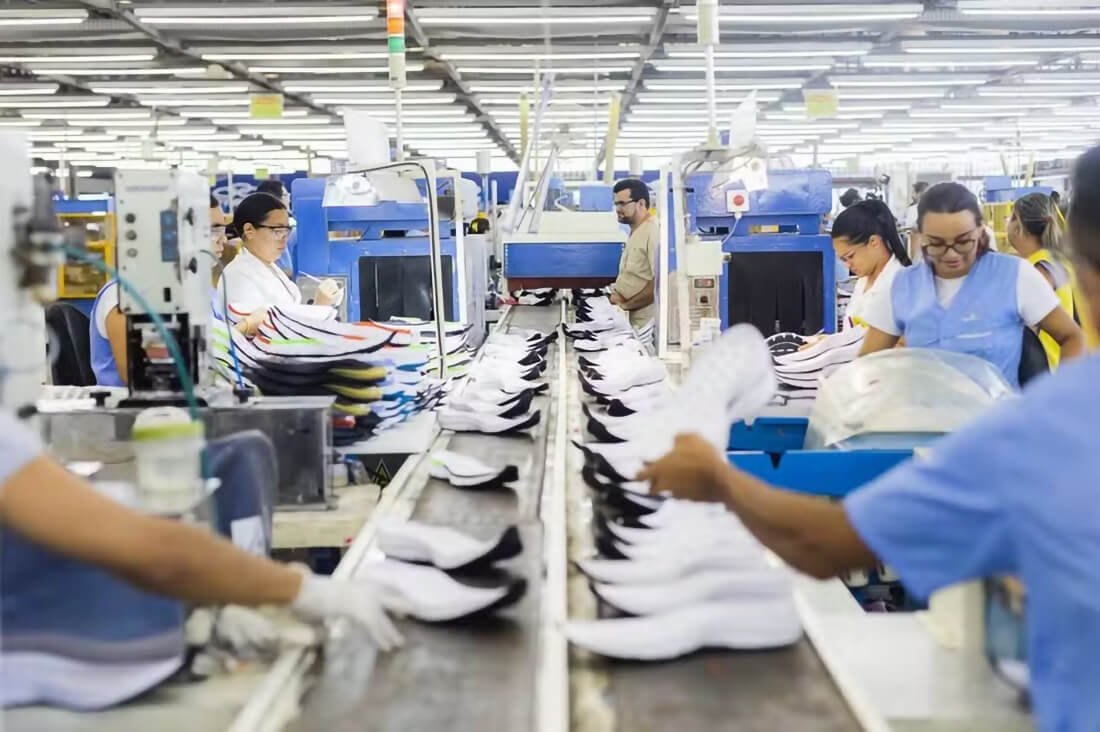 Capa Tarifaço de Trump: Fiergs estima R$ 1,5 bilhão em perdas e 20 mil empregos ameaçados no RS