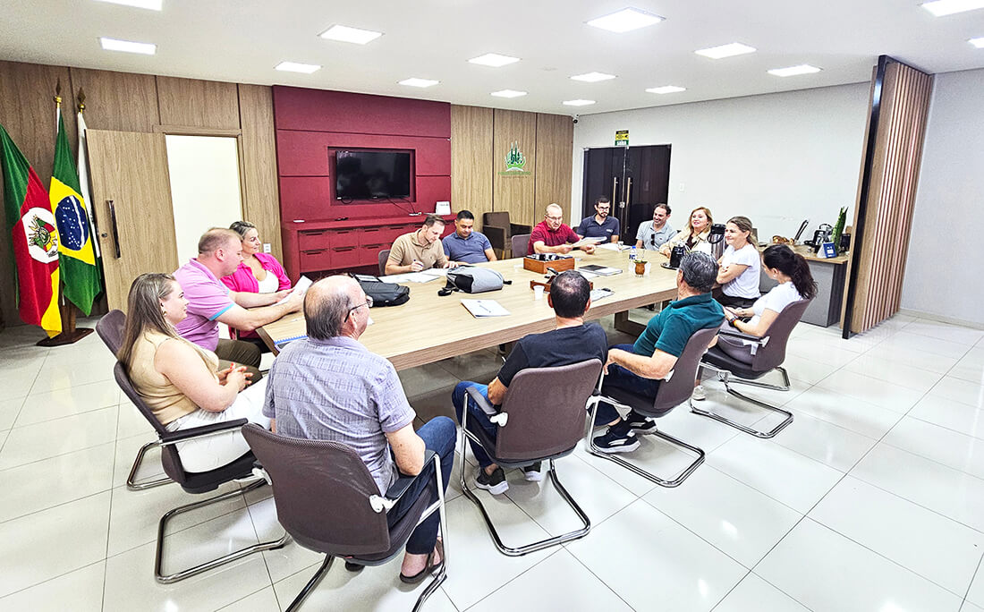 Capa Proprietários de empresas instaladas na antiga Rua dos Arcos dialogam com vereadores sobre demandas do local