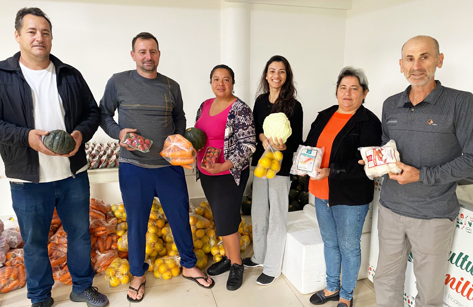Capa Programa de Aquisição de Alimentos beneficia 110 famílias em Rodeio Bonito
