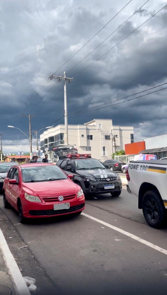 Capa Policiais civis e militares cumprem três ordens judiciais em FW