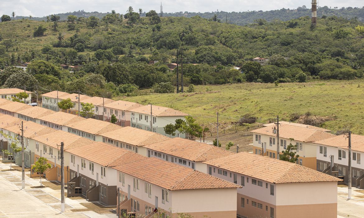 Capa Governo define limite para prestações do Minha Casa, Minha Vida