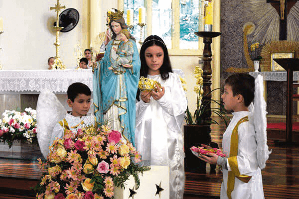 Capa Paróquia Nossa Senhora Auxiliadora em Iraí divulga parte da programação da novena em honra à Padroeira
