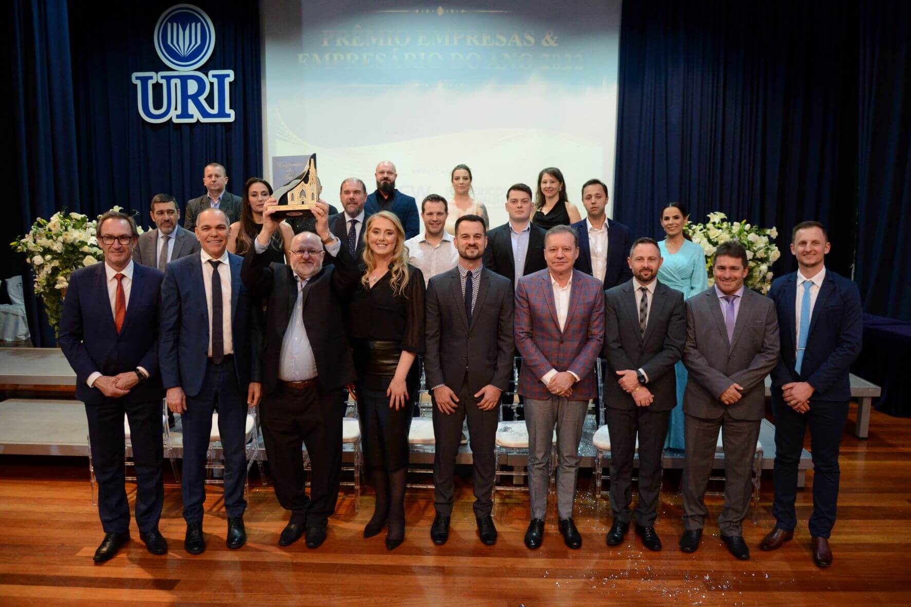 Capa Empresário do Ano 2022 é Nelso Razia Del Paulo
