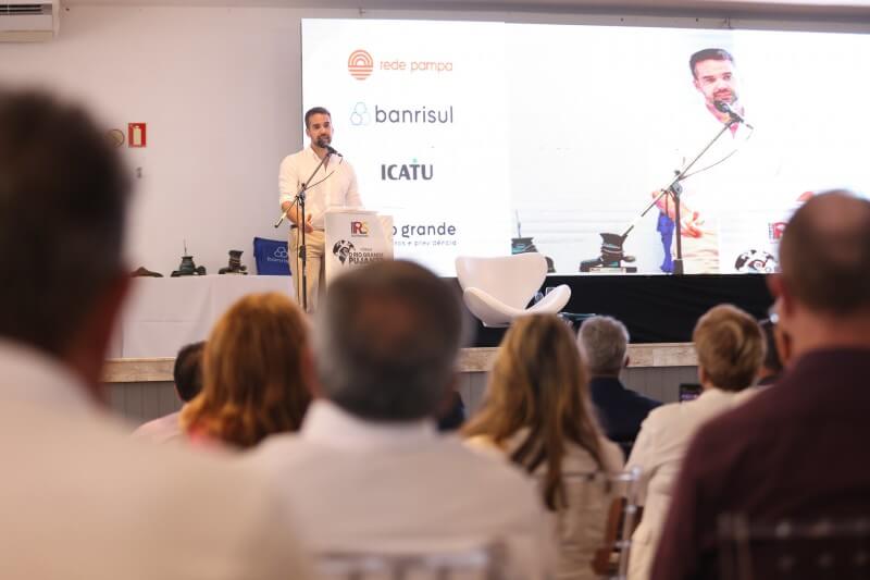 Capa Governador e vice debatem perspectivas para economia do RS no Fórum “O Rio Grande Pujante”