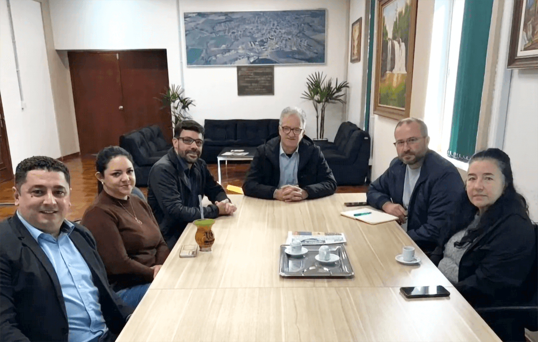 Capa Encontro no gabinete do prefeito de Palmeira das Missões trata de parcerias com a UFSM