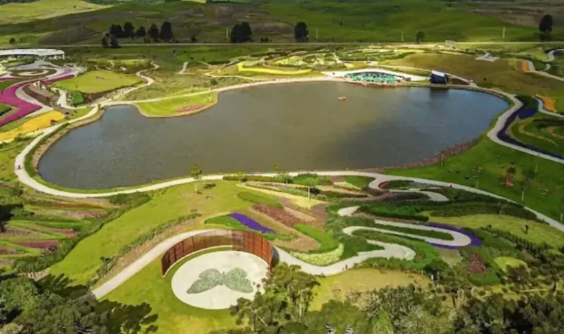 Capa Duas pessoas morrem após carrinho elétrico cair em lago de parque turístico na Serra Gaúcha
