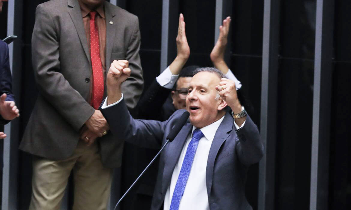 Capa Câmara aprova PEC da reforma tributária