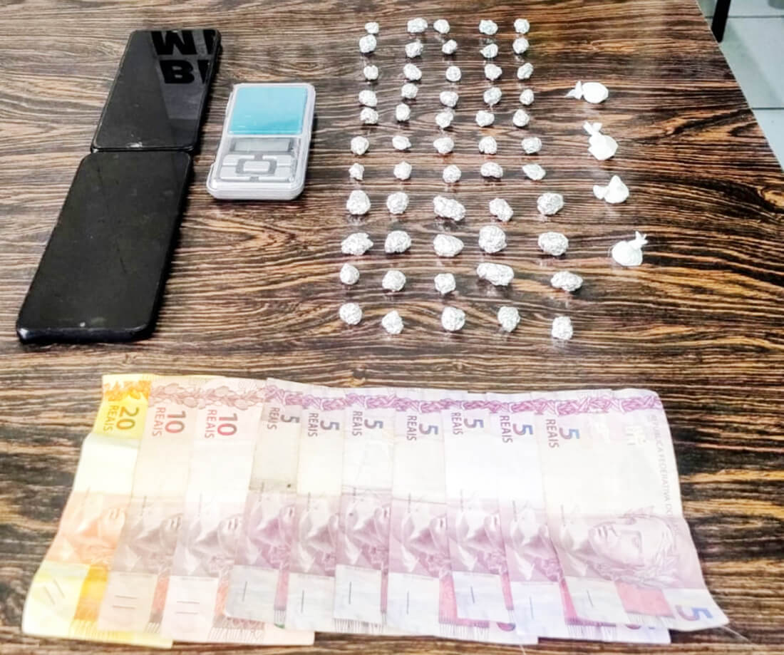 Capa Força Tática prende homem por tráfico e apreende drogas em Barra do Guarita