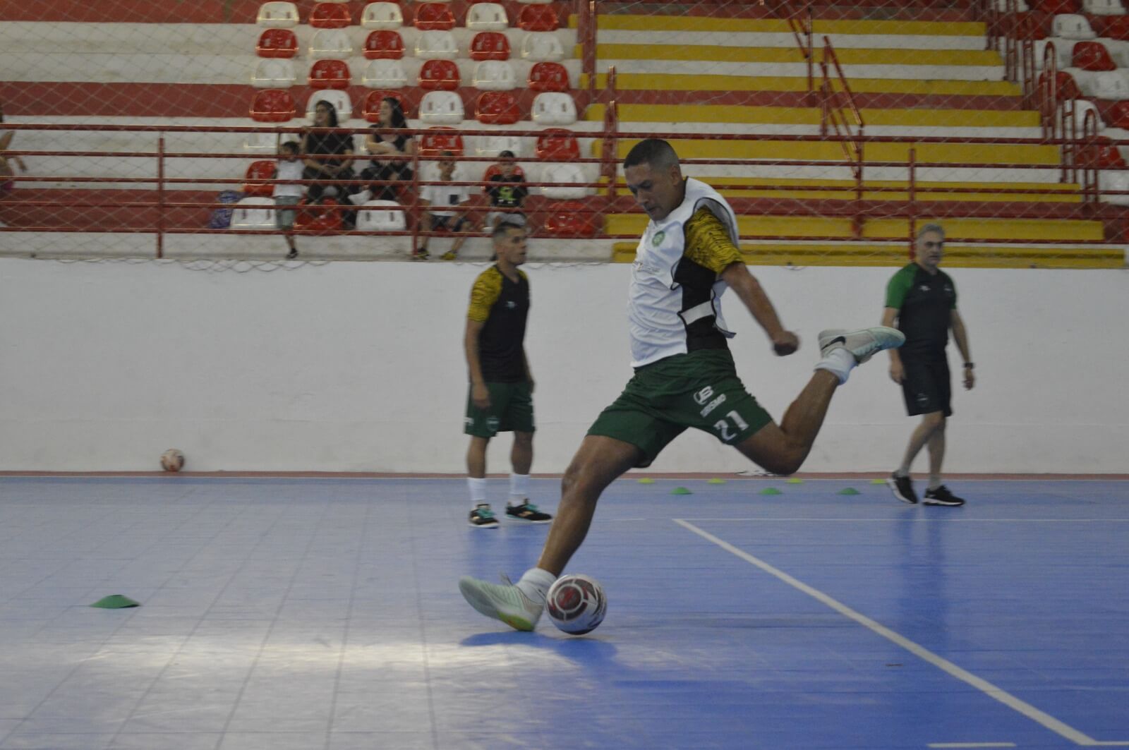 Capa Guarani dispensa fixo Silva